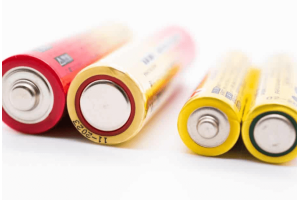 AA vs AAA Batteries: Co je lepší pro vaše potřeby?